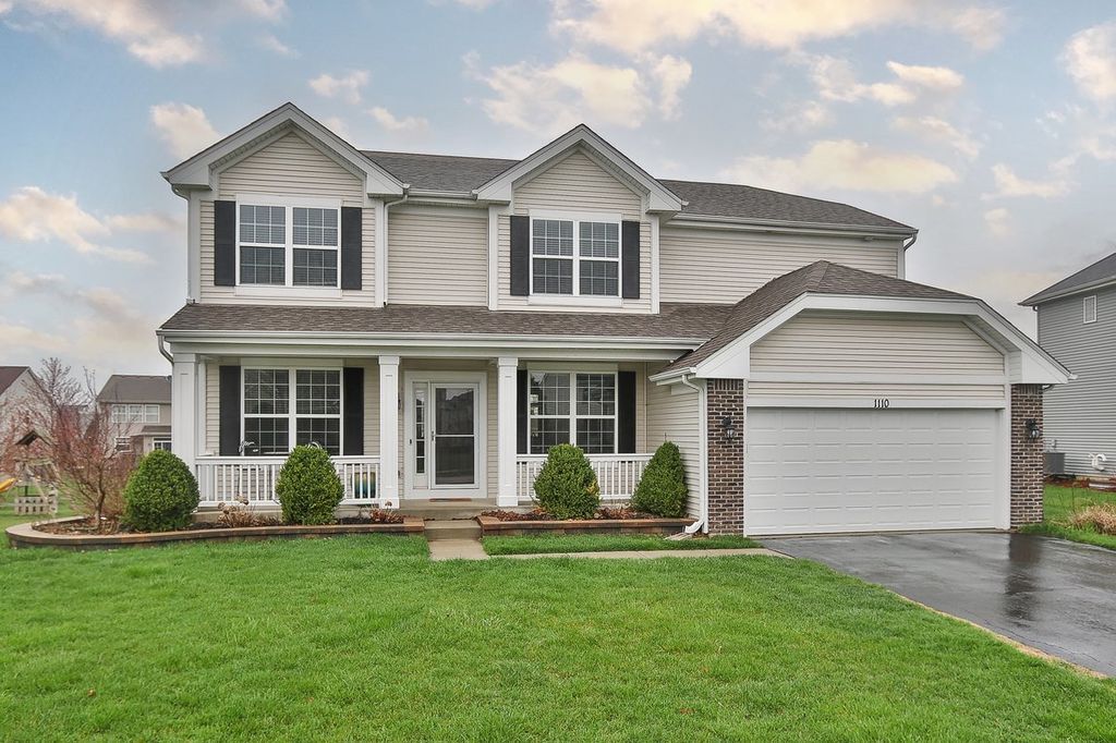 1110 Waterfront Lane, Pingree Grove, IL 60140