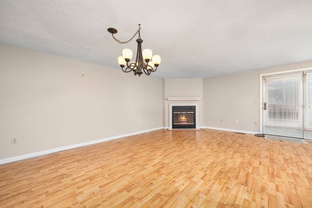 7 Midway Drive 7, Cromwell, CT 06416