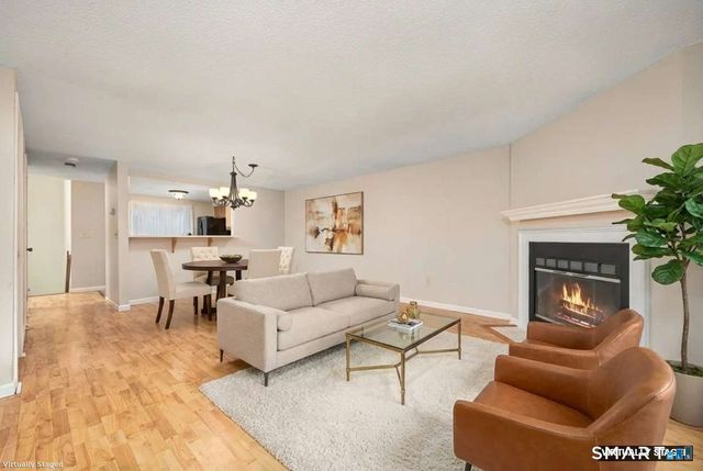 7 Midway Drive 7, Cromwell, CT 06416