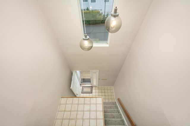 7 Midway Drive 7, Cromwell, CT 06416