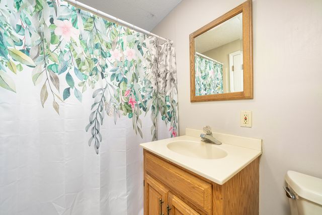 7 Midway Drive 7, Cromwell, CT 06416