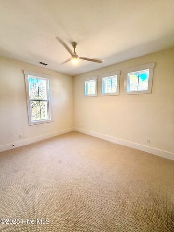 1357 Oak Glen Court SE, Bolivia, NC 28422