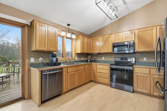 30464 146th Street NW, Princeton, MN 55371