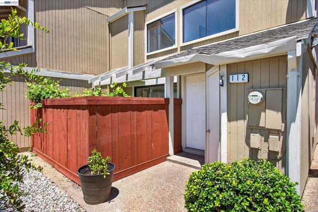 112 Mission Dr, Pleasanton, CA 94566