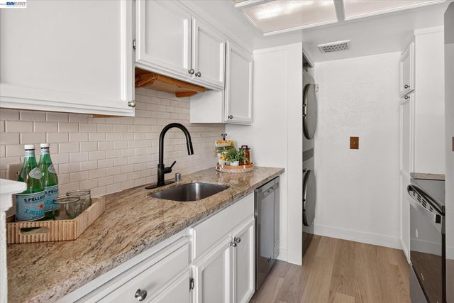 112 Mission Dr, Pleasanton, CA 94566