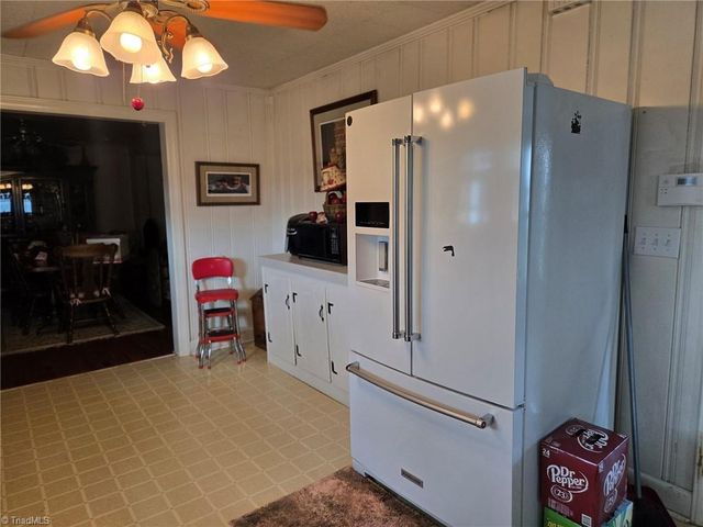 4581 NC Highway 66 S, King, NC 27021