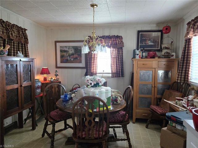 4581 NC Highway 66 S, King, NC 27021