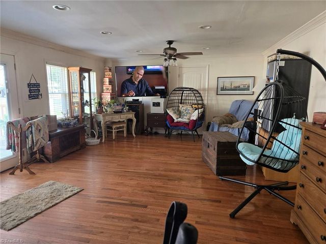 4581 NC Highway 66 S, King, NC 27021