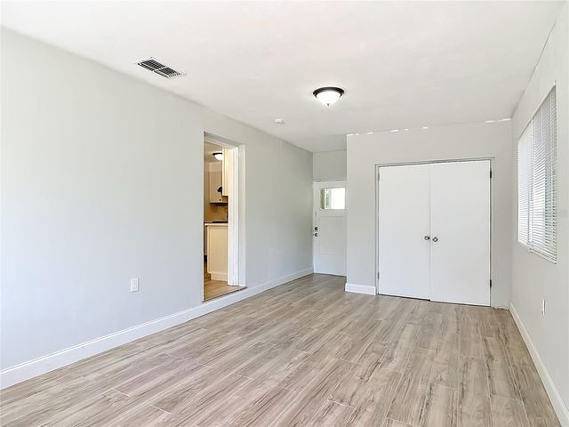 1495 GRANADA AVENUE, Daytona Beach, FL 32117