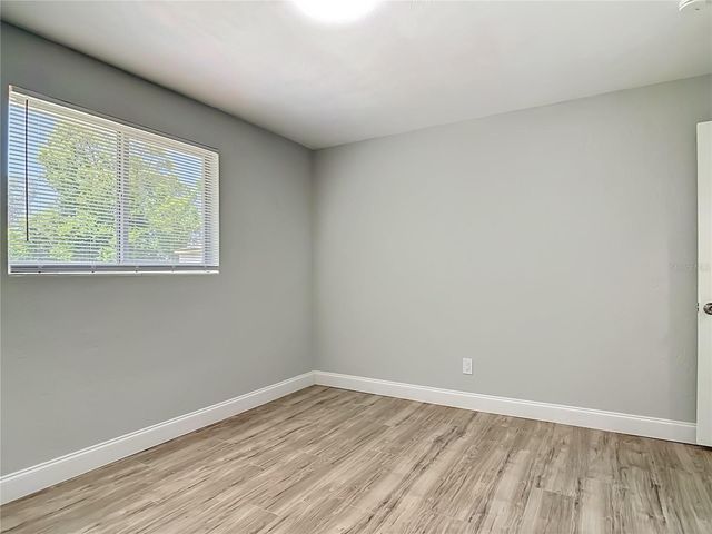 1495 GRANADA AVENUE, Daytona Beach, FL 32117