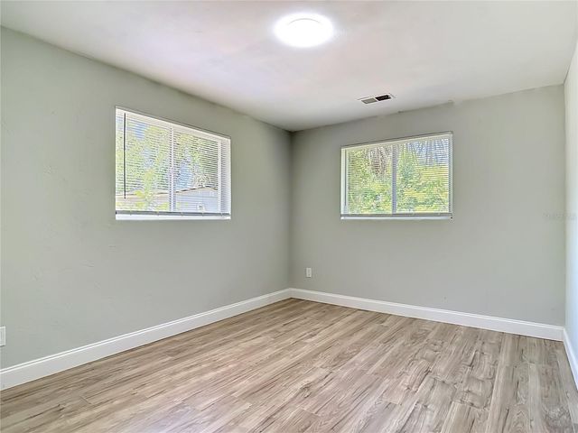 1495 GRANADA AVENUE, Daytona Beach, FL 32117