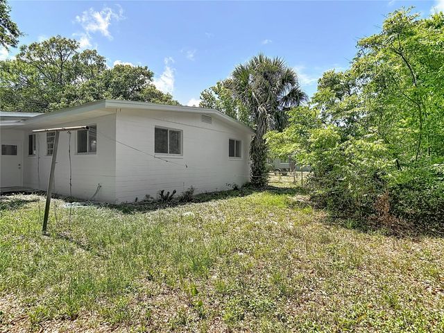 1495 GRANADA AVENUE, Daytona Beach, FL 32117