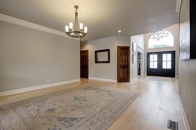 2601 Stratton Drive, Edmond, OK 73013