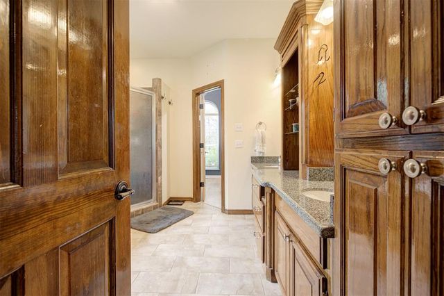 2601 Stratton Drive, Edmond, OK 73013