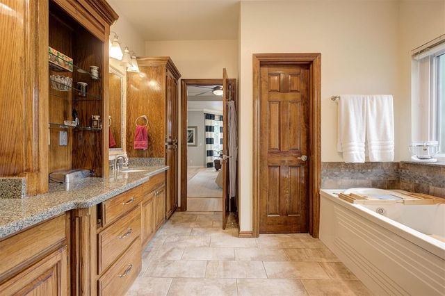 2601 Stratton Drive, Edmond, OK 73013
