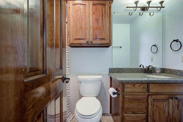 2601 Stratton Drive, Edmond, OK 73013