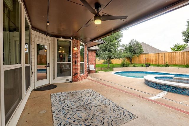 2601 Stratton Drive, Edmond, OK 73013