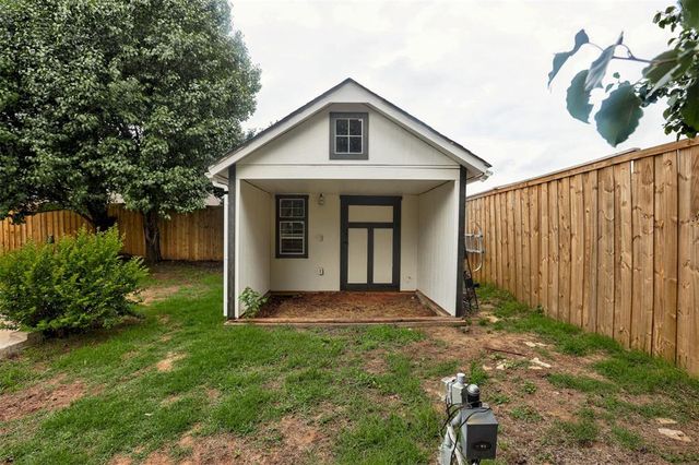 2601 Stratton Drive, Edmond, OK 73013