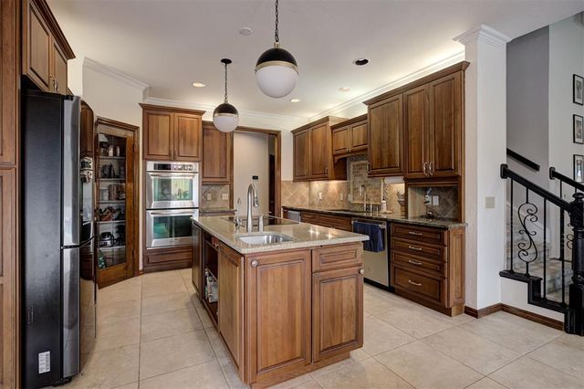 2601 Stratton Drive, Edmond, OK 73013