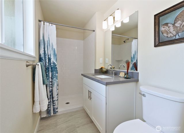 11441 E 284th Street, Auburn, WA 98092