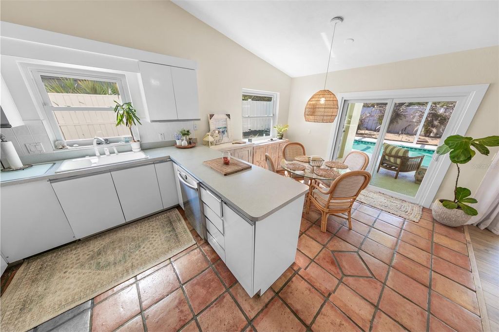 Image 13 of property listing at 4748 RIVERGLEN BOULEVARD, Ponce Inlet, FL 32127