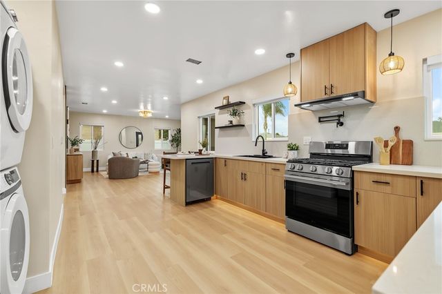 2801 Adriatic Avenue, Long Beach, CA 90810