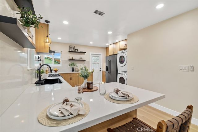 2801 Adriatic Avenue, Long Beach, CA 90810
