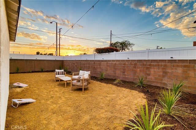 2801 Adriatic Avenue, Long Beach, CA 90810