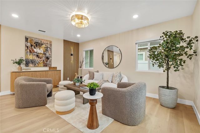2801 Adriatic Avenue, Long Beach, CA 90810