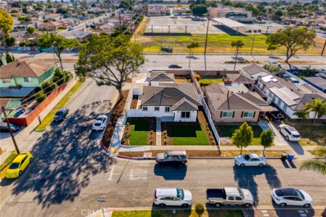 2801 Adriatic Avenue, Long Beach, CA 90810
