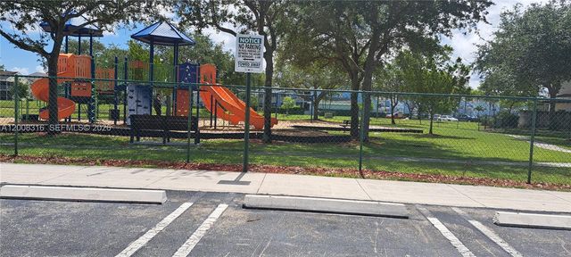 1978 SE 23rd Ter, Homestead, FL 33035
