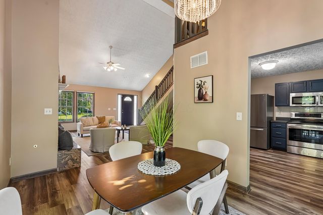 3472 Brook Spring Drive, Grove City, OH 43123
