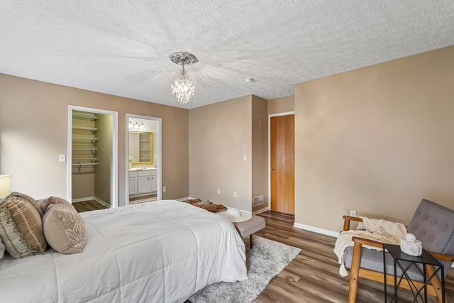 3472 Brook Spring Drive, Grove City, OH 43123