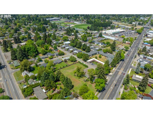River Rd, Eugene, OR 97404
