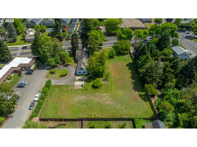 River Rd, Eugene, OR 97404