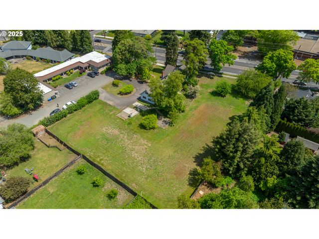 River Rd, Eugene, OR 97404