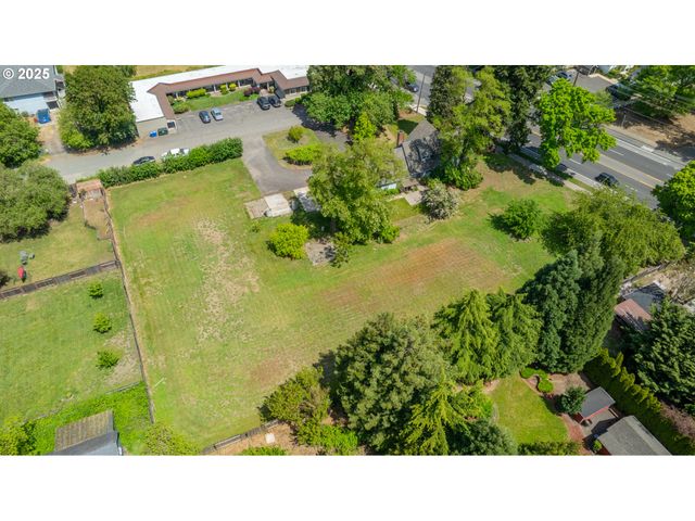River Rd, Eugene, OR 97404