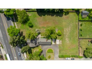 River Rd, Eugene, OR 97404