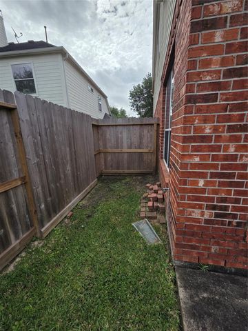 6030 Gablestone Lane, Katy, TX 77450