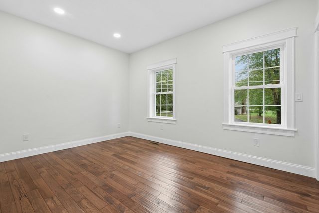 329 Mason Rd. Ext., Dudley, MA 01571