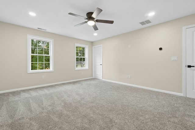 329 Mason Rd. Ext., Dudley, MA 01571