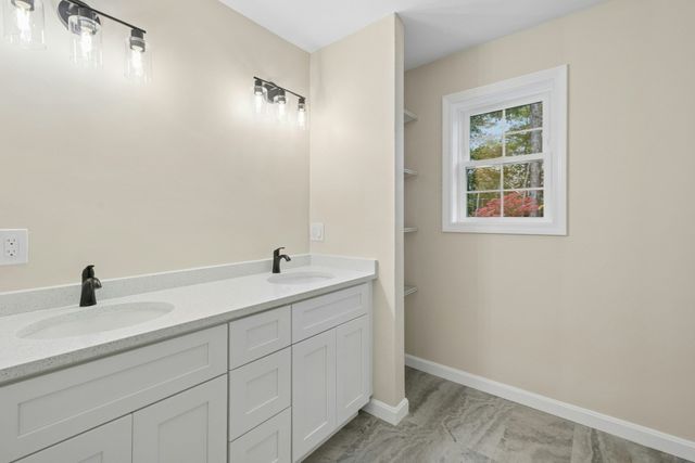 329 Mason Rd. Ext., Dudley, MA 01571