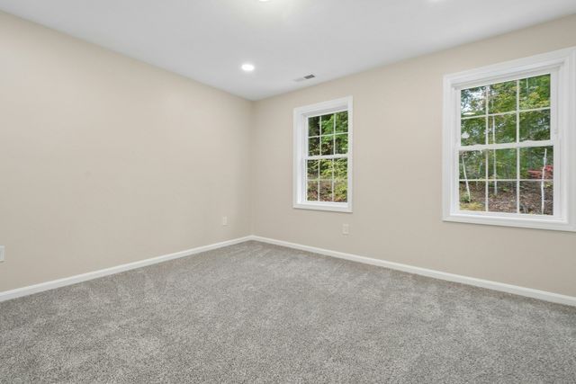 329 Mason Rd. Ext., Dudley, MA 01571