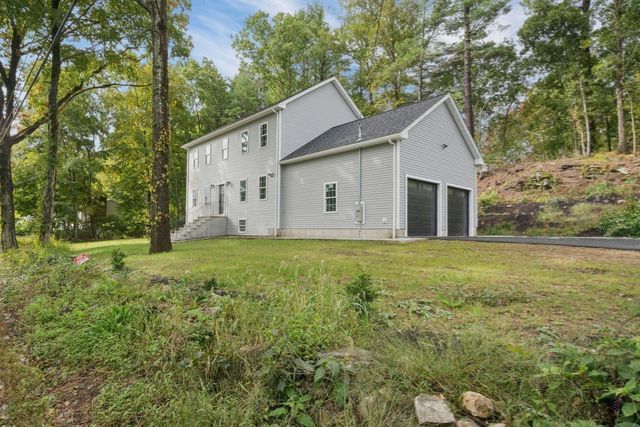 329 Mason Rd. Ext., Dudley, MA 01571