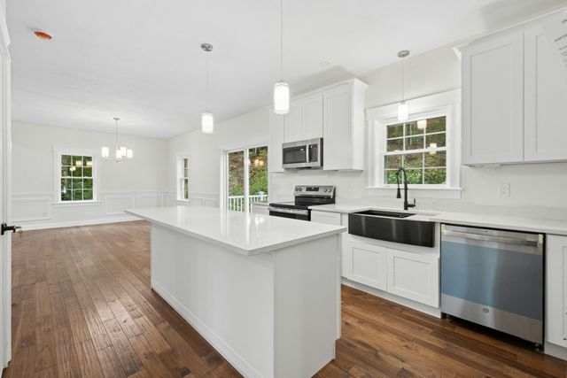 329 Mason Rd. Ext., Dudley, MA 01571
