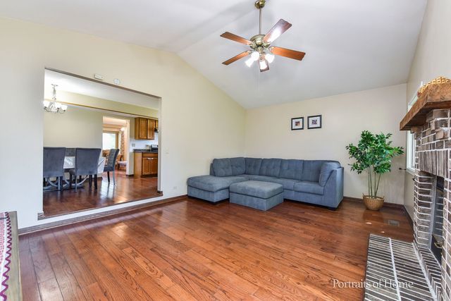 2475 Westleigh Court, Aurora, IL 60504