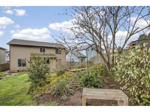 163 Sw SANDLEWOOD Loop, Gresham, OR 97030