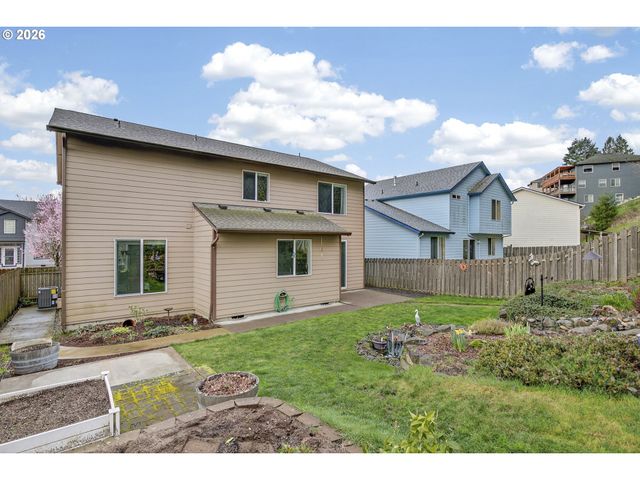 163 Sw SANDLEWOOD Loop, Gresham, OR 97030