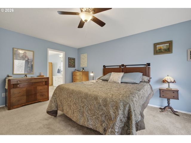 163 Sw SANDLEWOOD Loop, Gresham, OR 97030