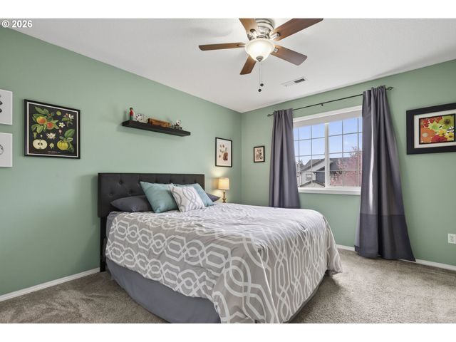 163 Sw SANDLEWOOD Loop, Gresham, OR 97030